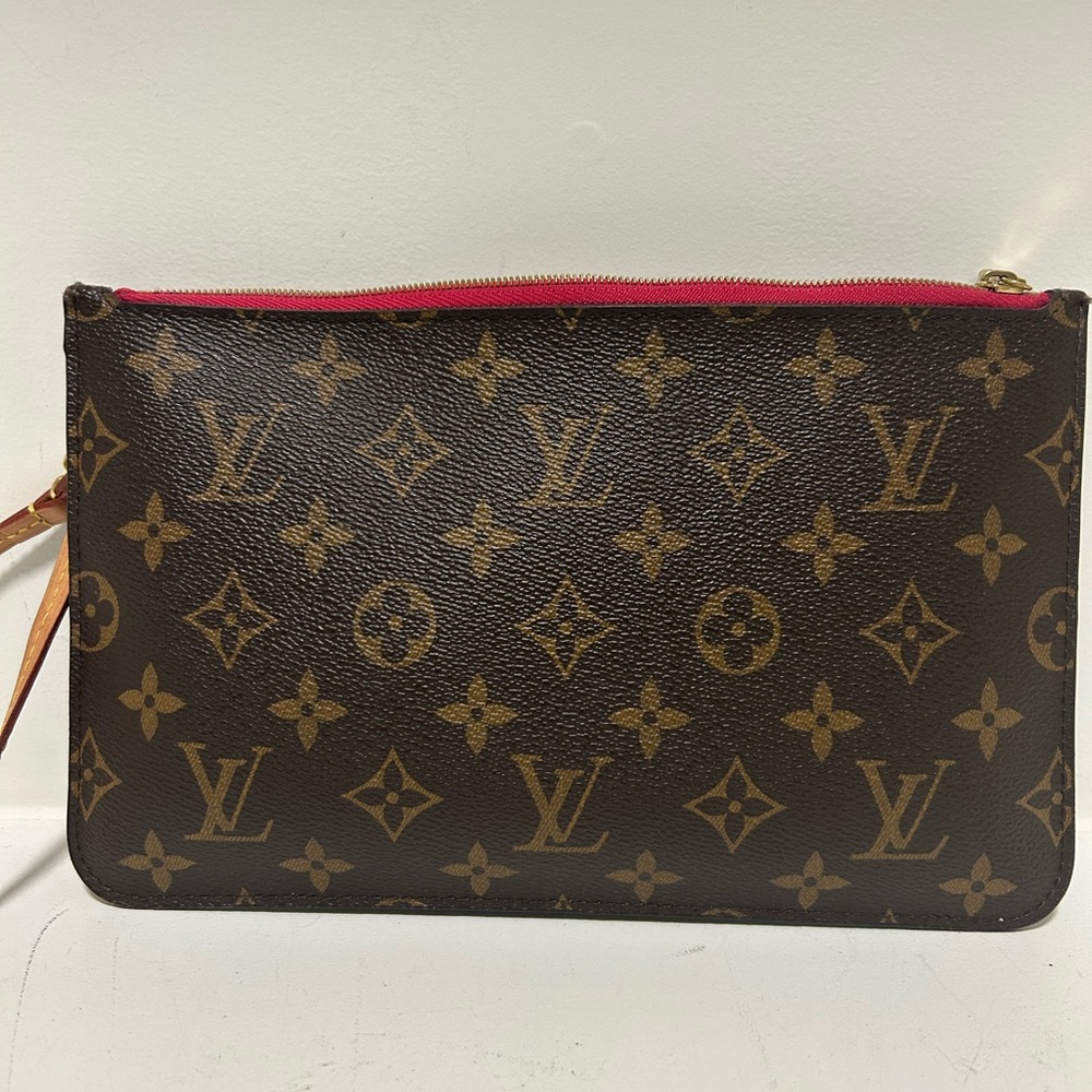Authentic Neverfull Pouch